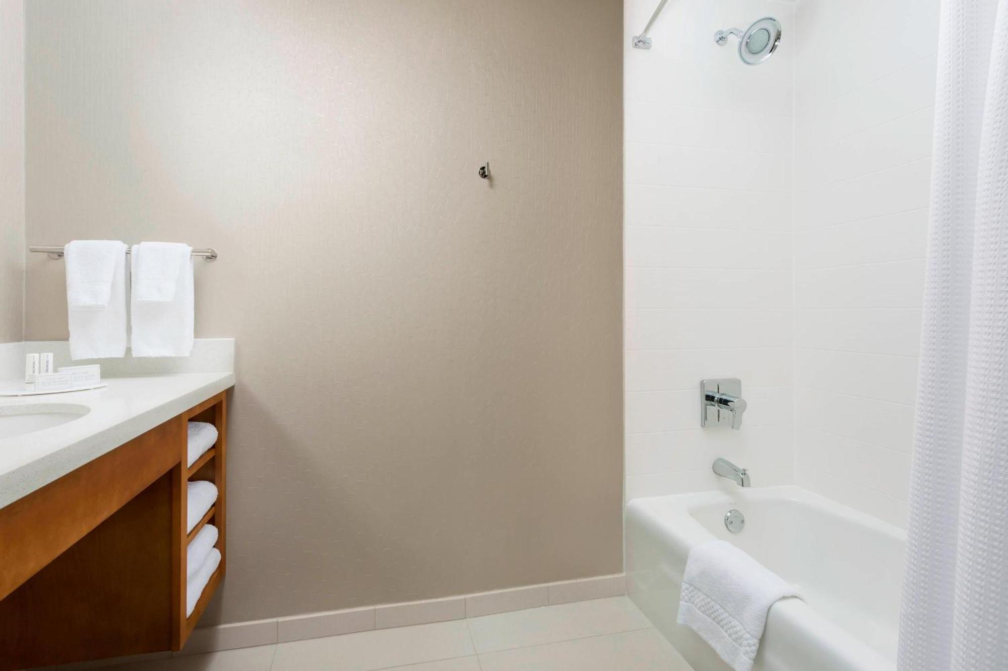 Springhill By Marriott Mission Valley