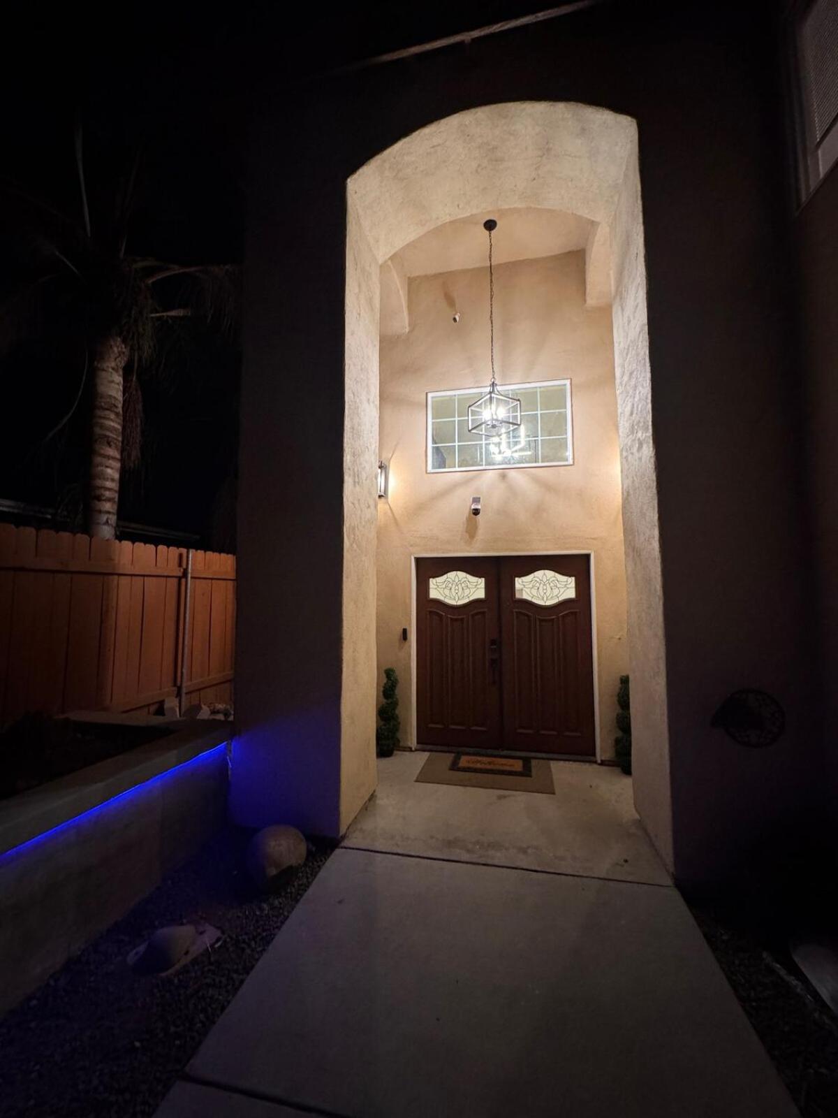 Luxurious With Pool &