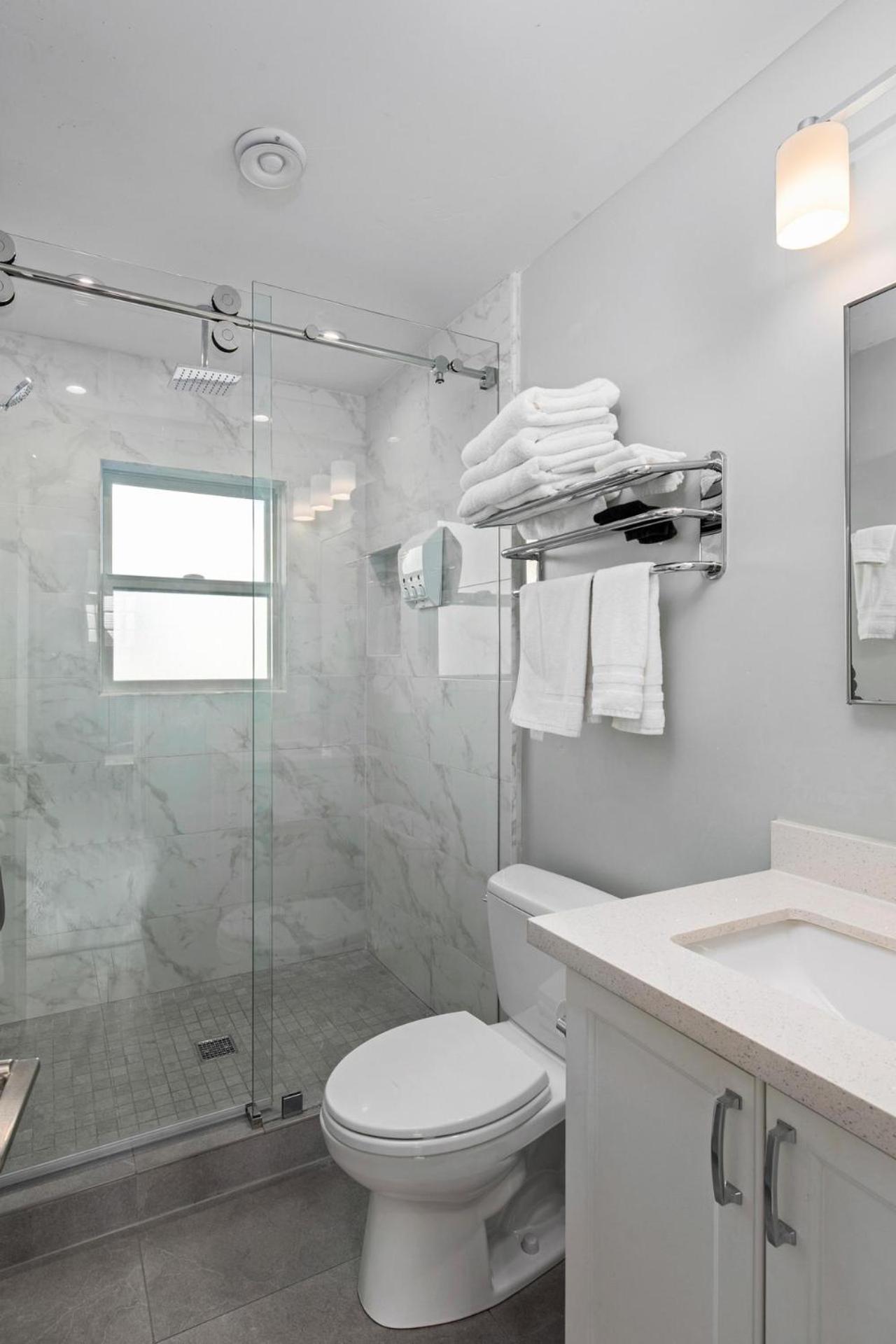 Apartment 7bd Family, Event Friendly, 2 Blocks To Beach, Boardwalk *