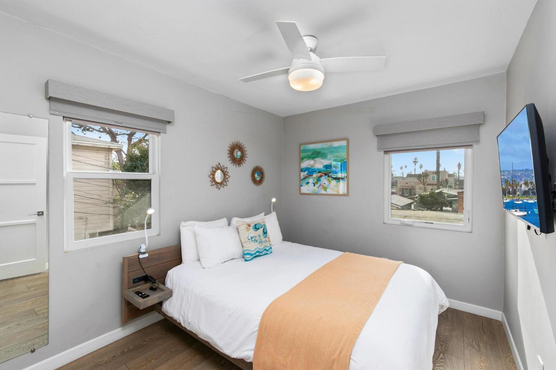 Apartment 7bd Family, Event Friendly, 2 Blocks To Beach, Boardwalk San Diego