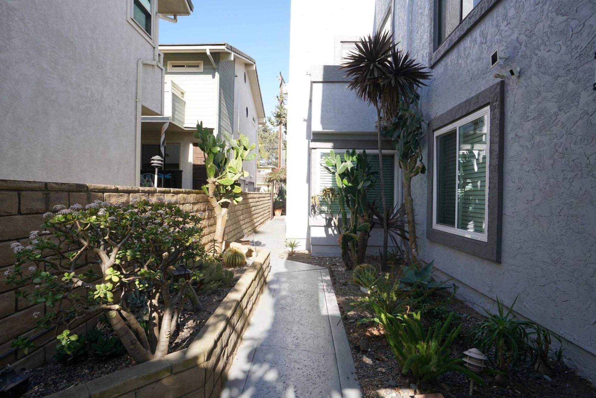 2bed 2bath Walking Distance To And Bay In Pb San Diego