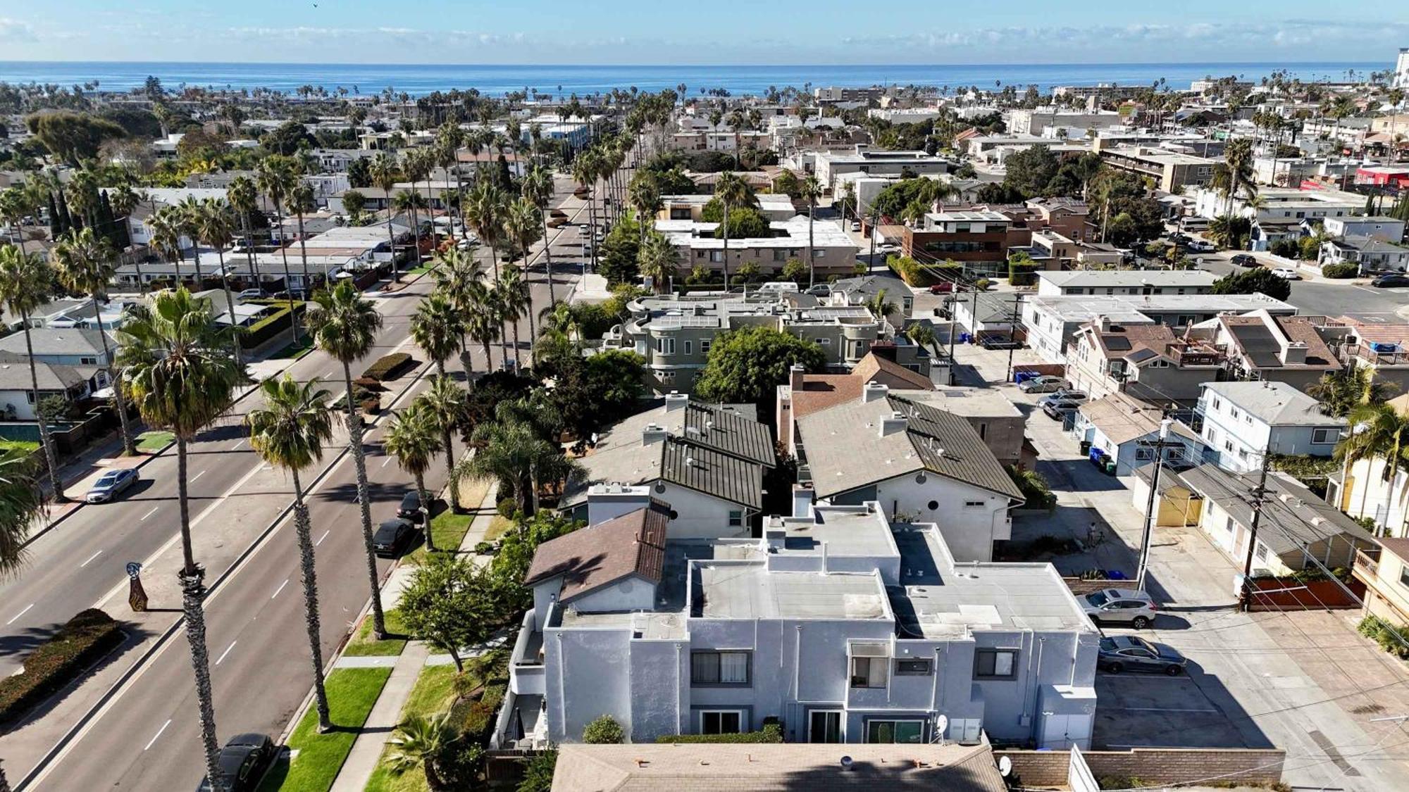2bed 2bath Walking Distance To And Bay In Pb Apartment
