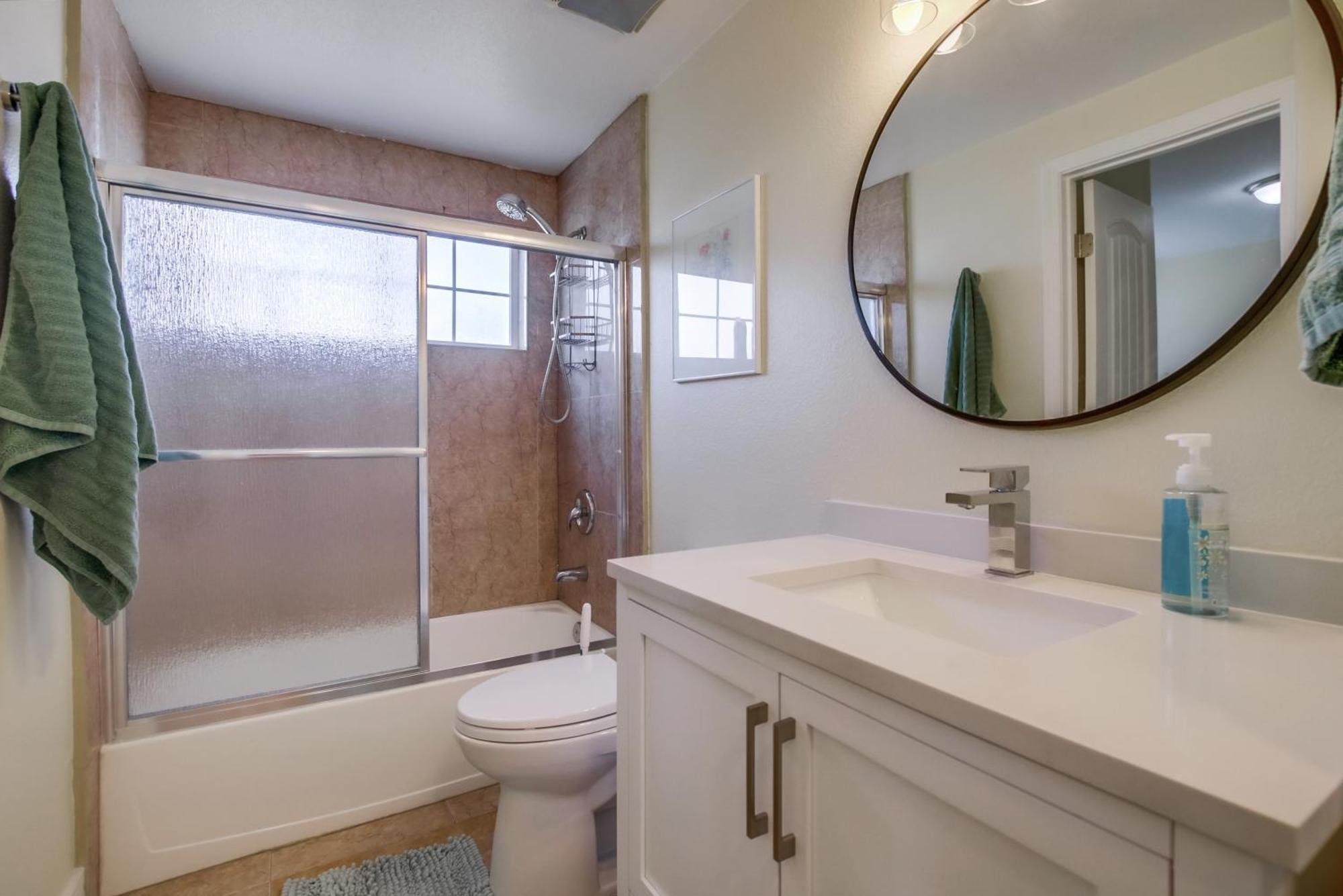 Luxurious With Pool & * San Diego