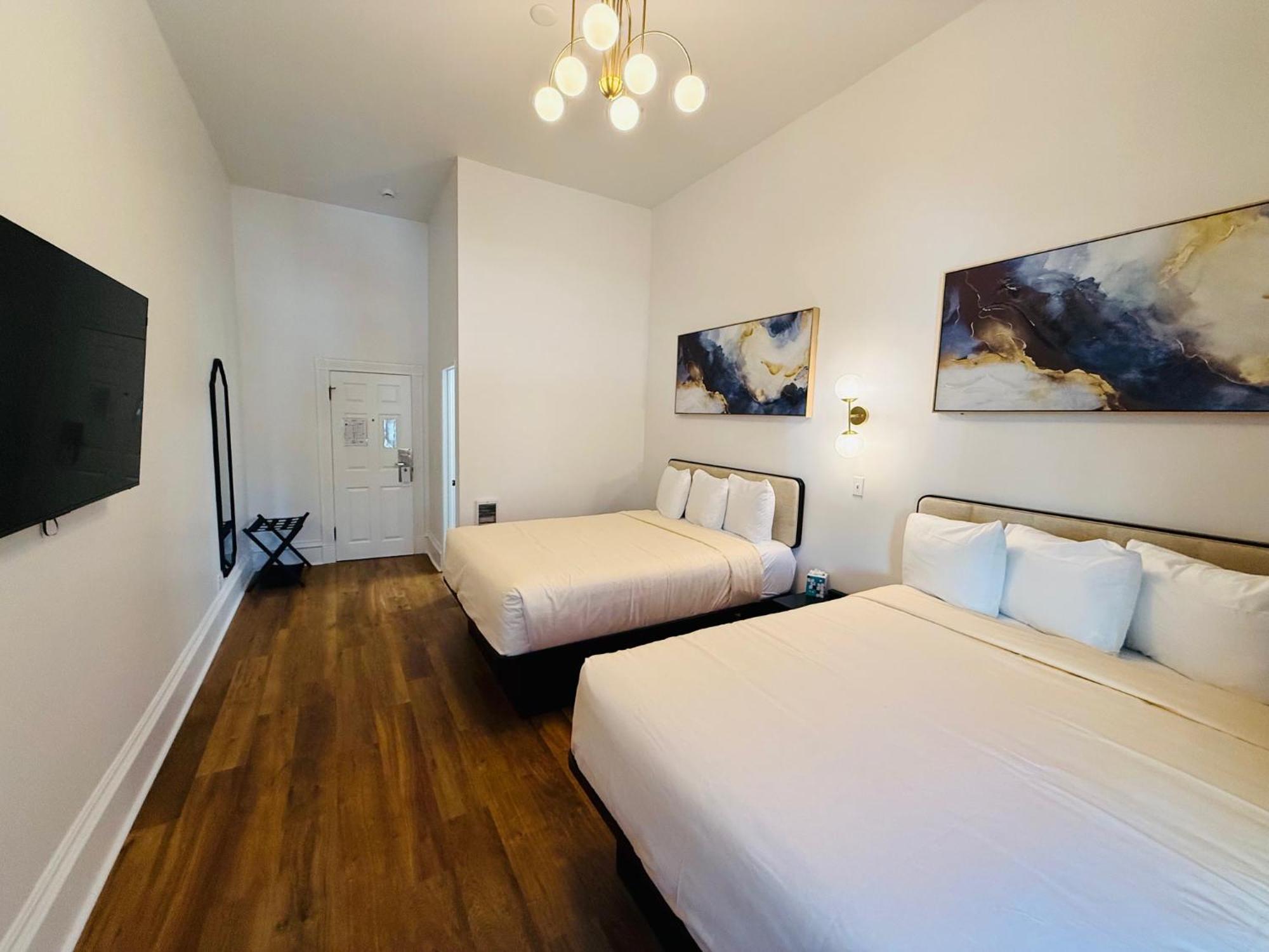 The Beau Downtown Gaslamp Quarter 3*