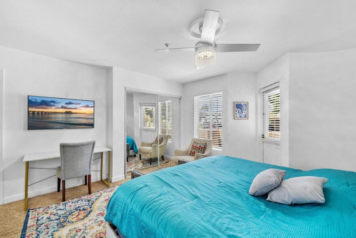 Holiday home Townhouse 1 Block From Bay With Yard & Parking San Diego