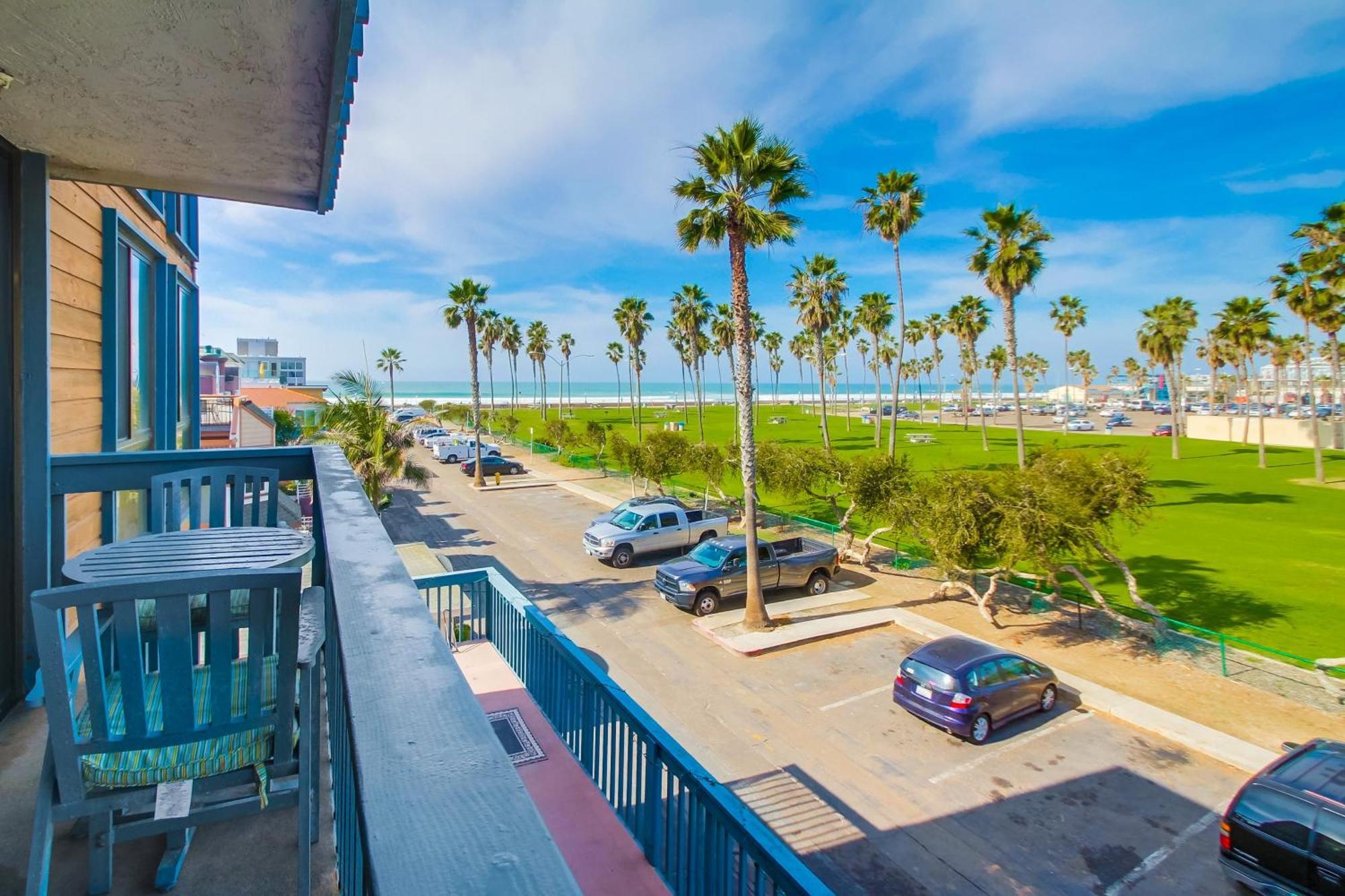 Holiday home Belmont Patio - Ocean View Pet Friendly Patio & Garage- 5113 *