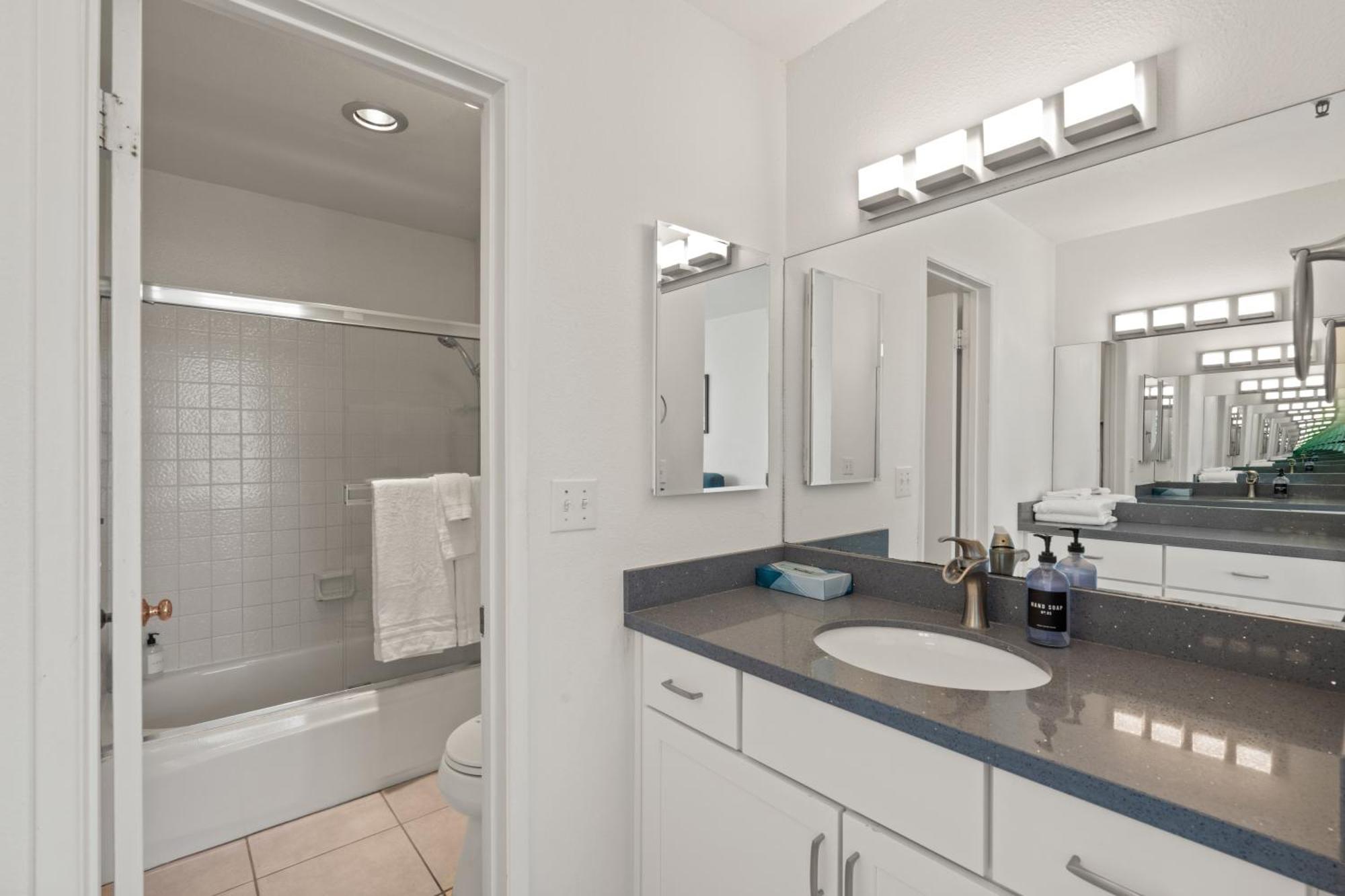 Belmont Patio - Ocean View Pet Friendly Patio & Garage- 5113 Holiday home San Diego
