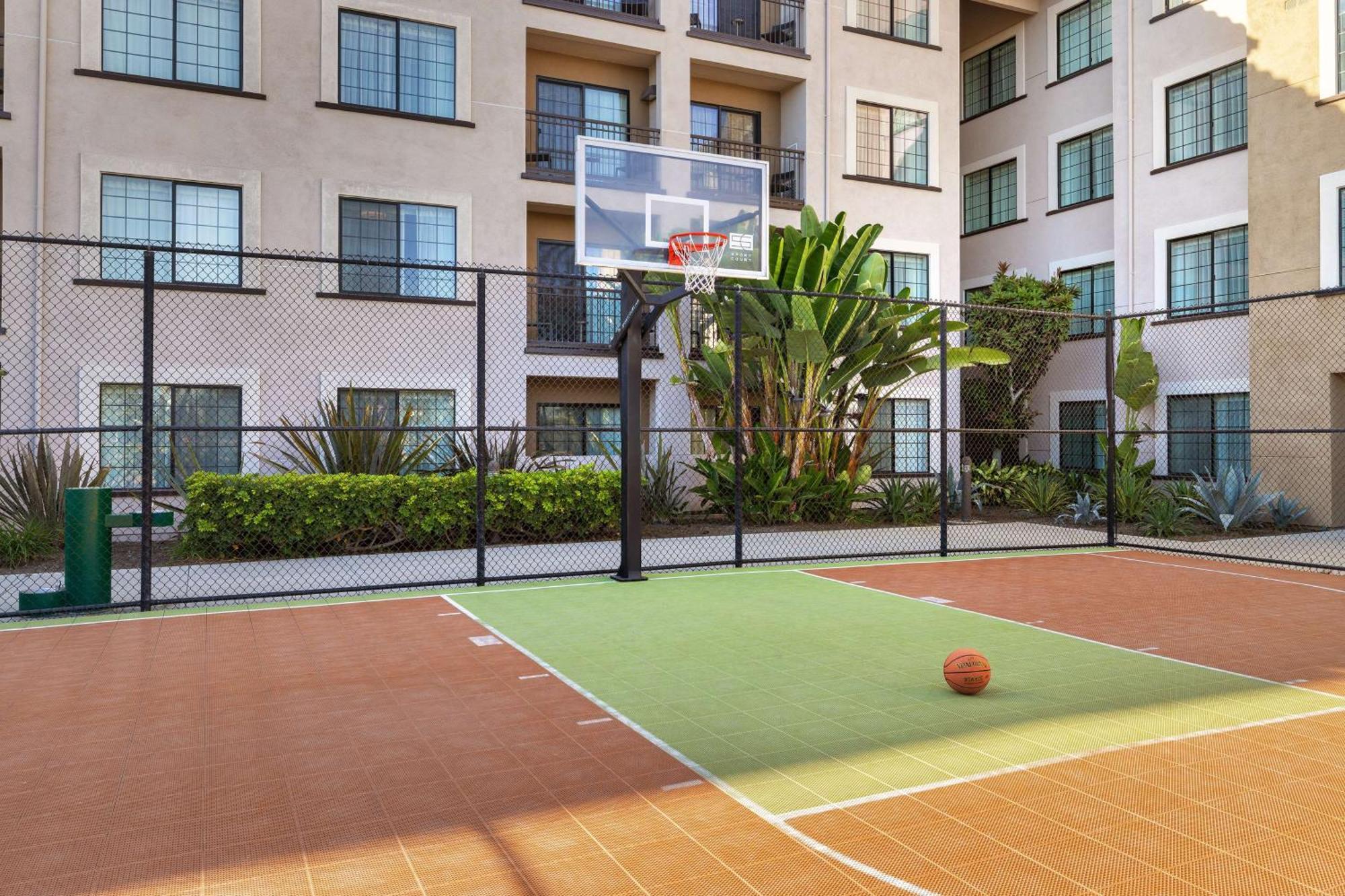 Hotel Homewood By Hilton Airport-liberty Station San Diego