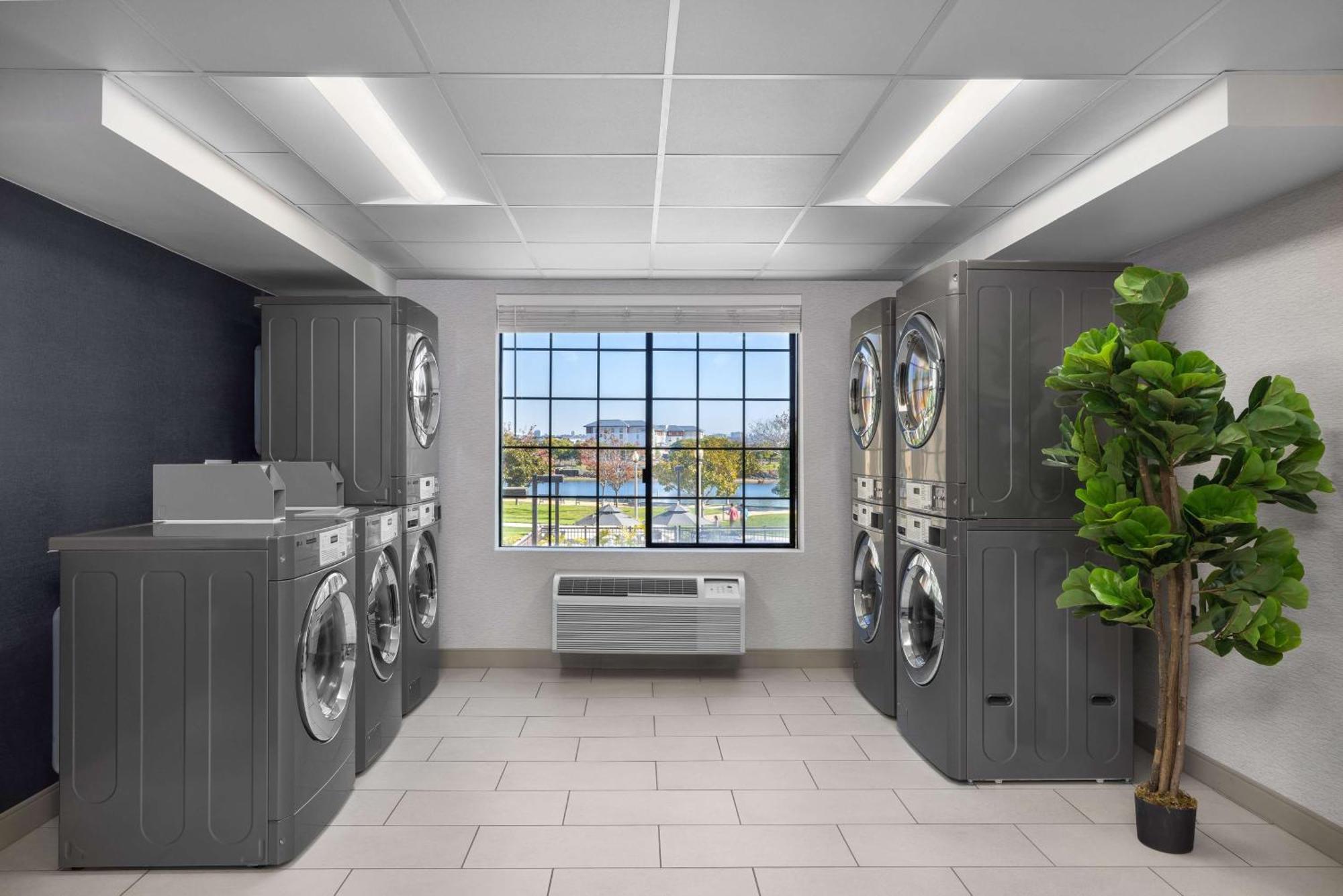 Hotel Homewood By Hilton Airport-liberty Station San Diego