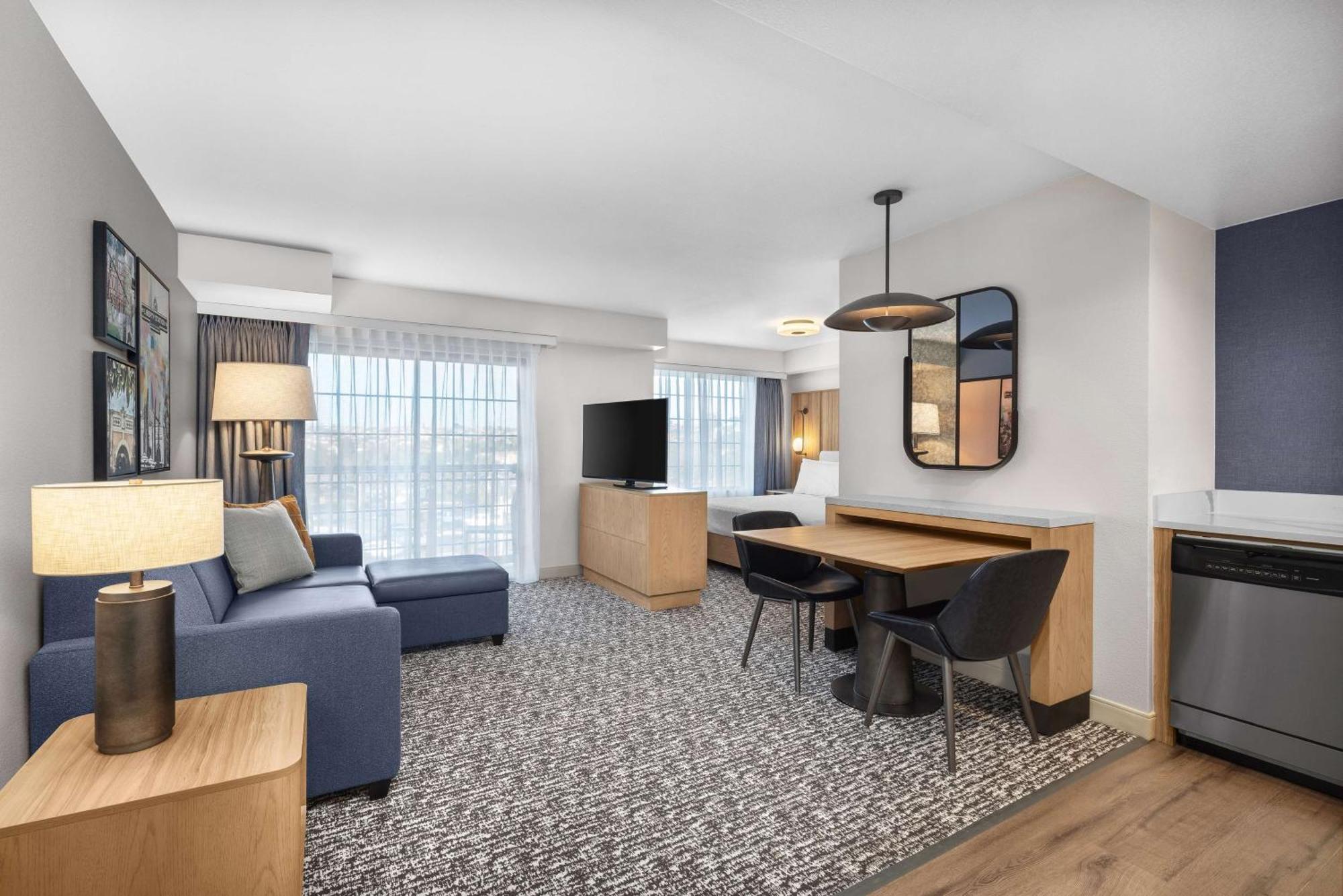 Homewood By Hilton Airport-liberty Station Hotel San Diego