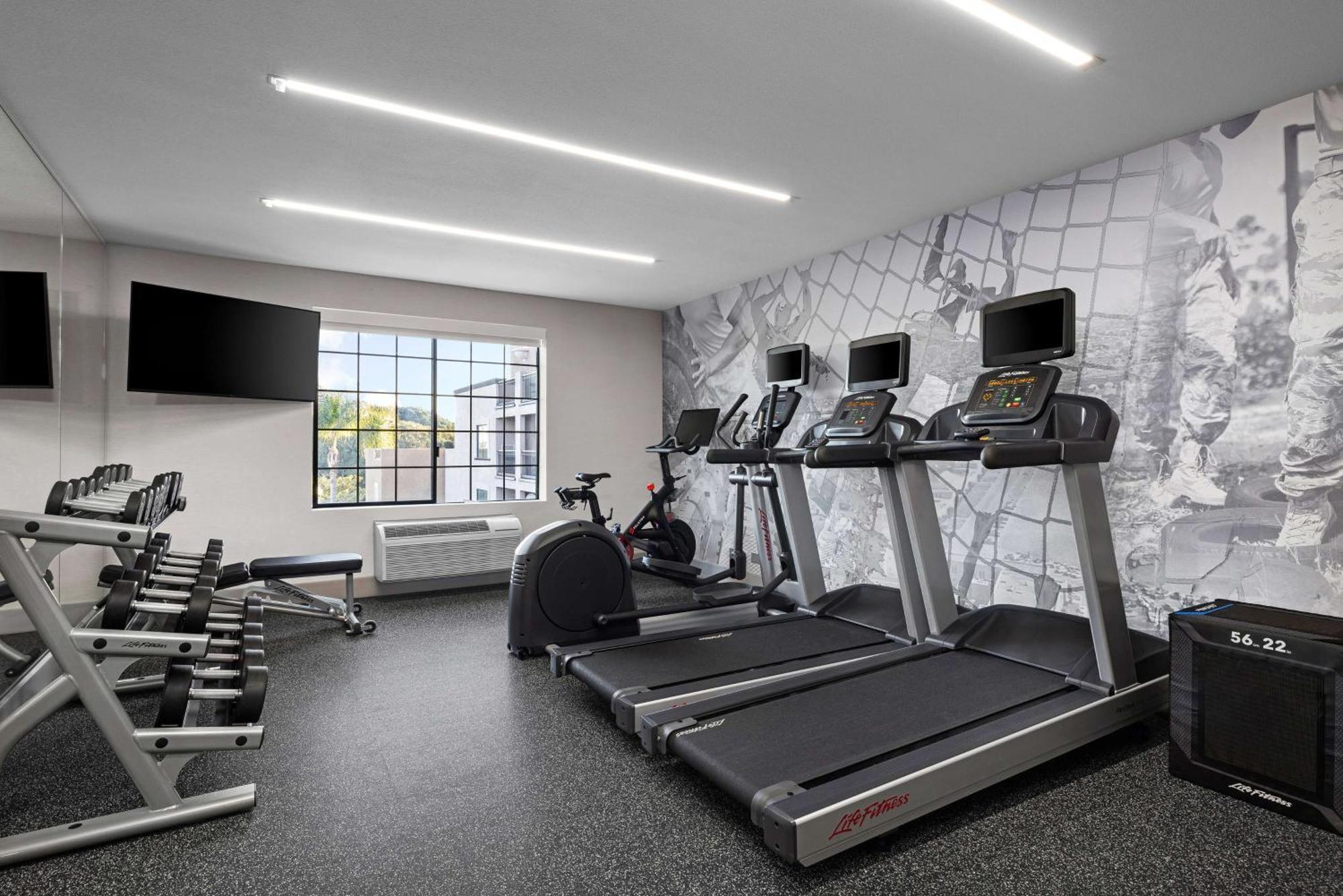 Homewood By Hilton Airport-liberty Station Hotel San Diego