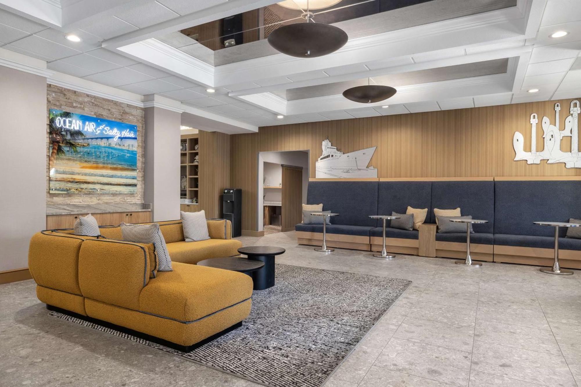 Hotel Homewood By Hilton Airport-liberty Station 3*