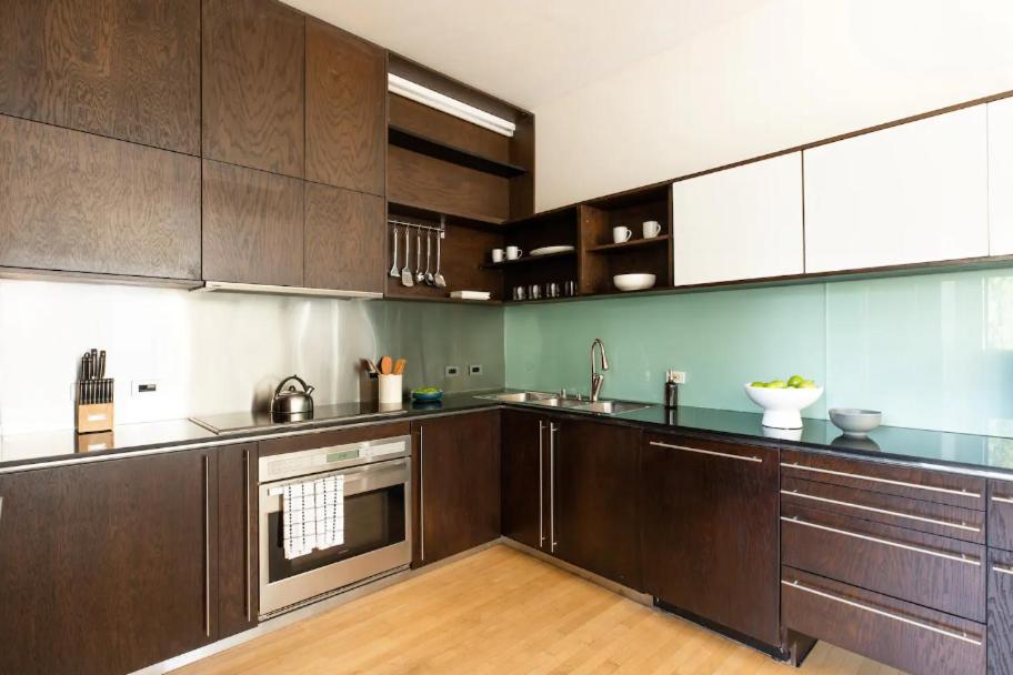 Tucasa Luxury 4 Story In Downtown Little Italy