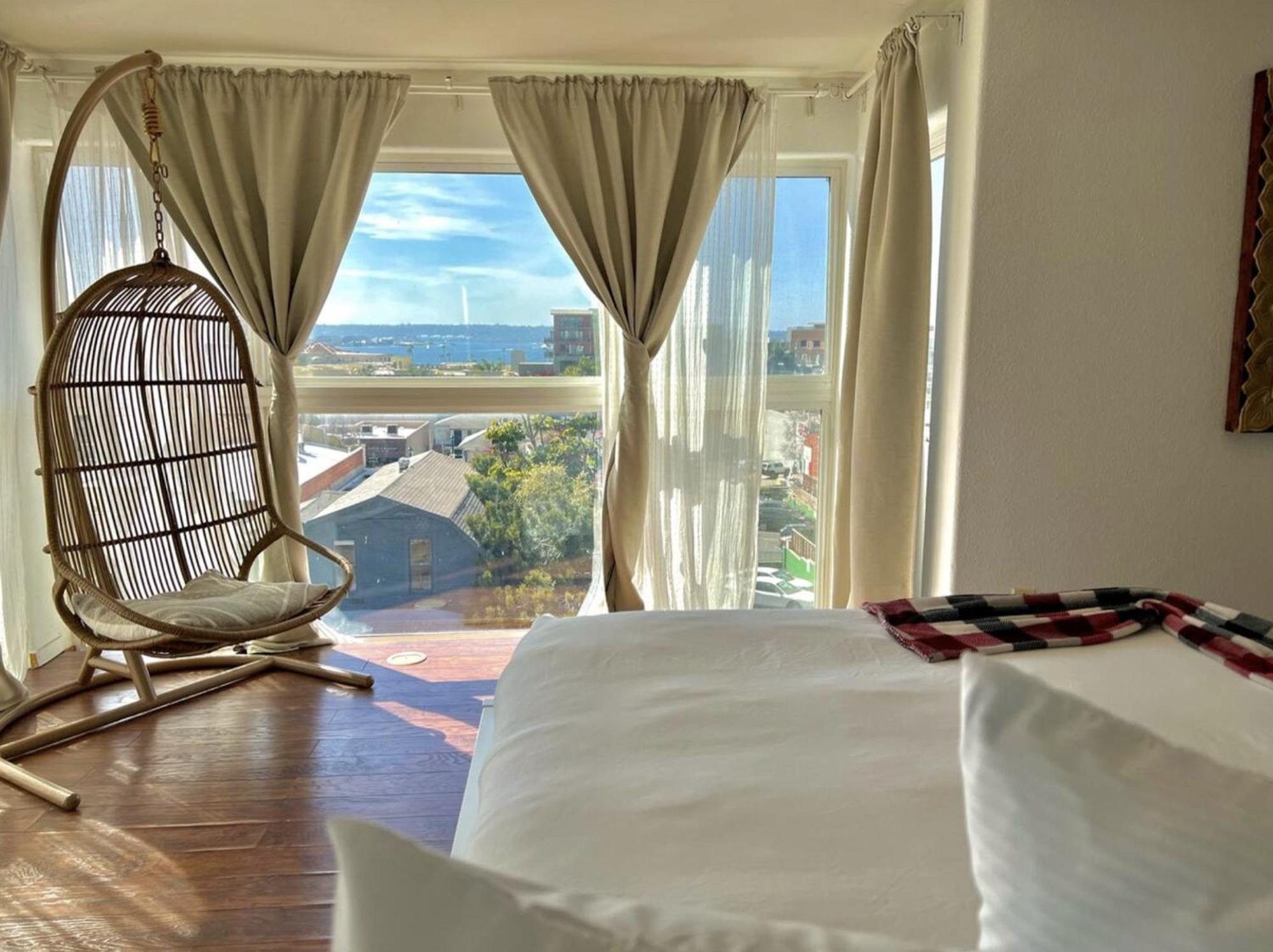 Little Italy Modern Lofts Aparthotel 3*