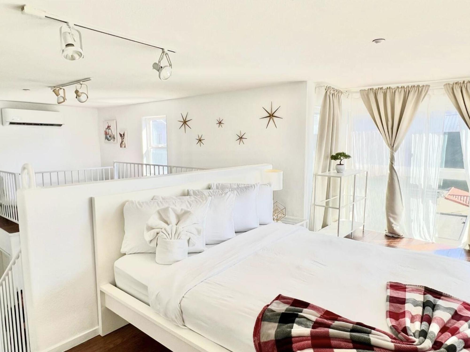 Aparthotel Little Italy Modern Lofts 3*