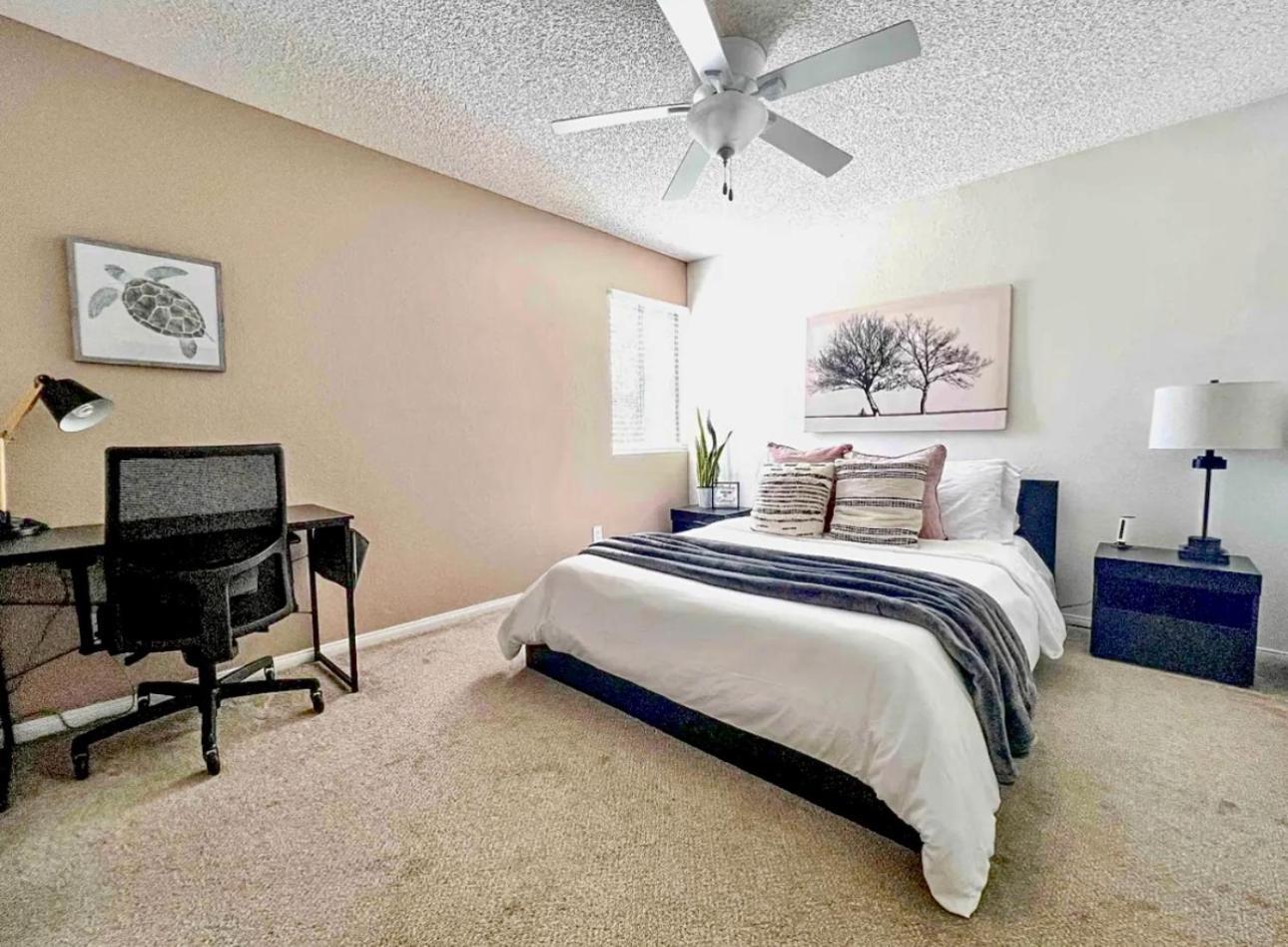 Modern In Prime La Jolla Location *