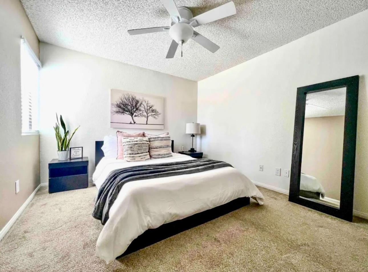 Modern In Prime La Jolla Location *