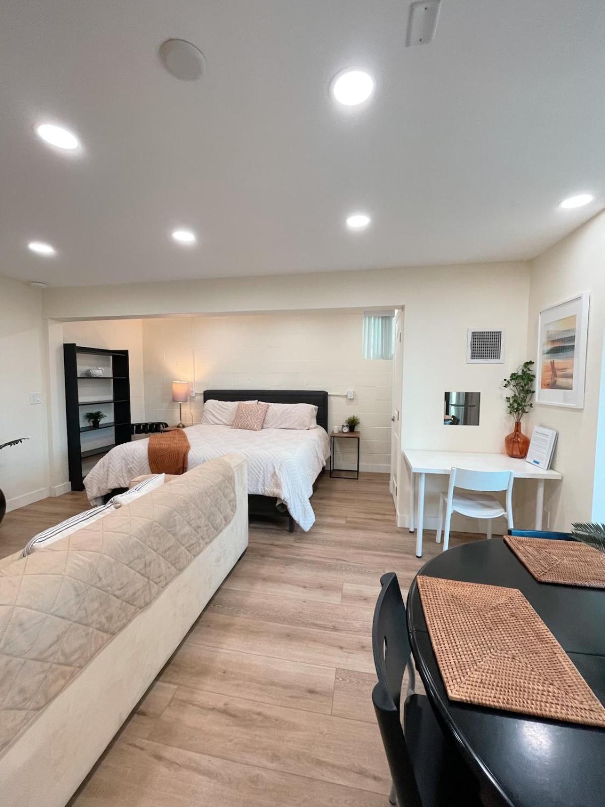 Del Mar Haven - Walk To - Torrey Pines Golf Course Apartment
