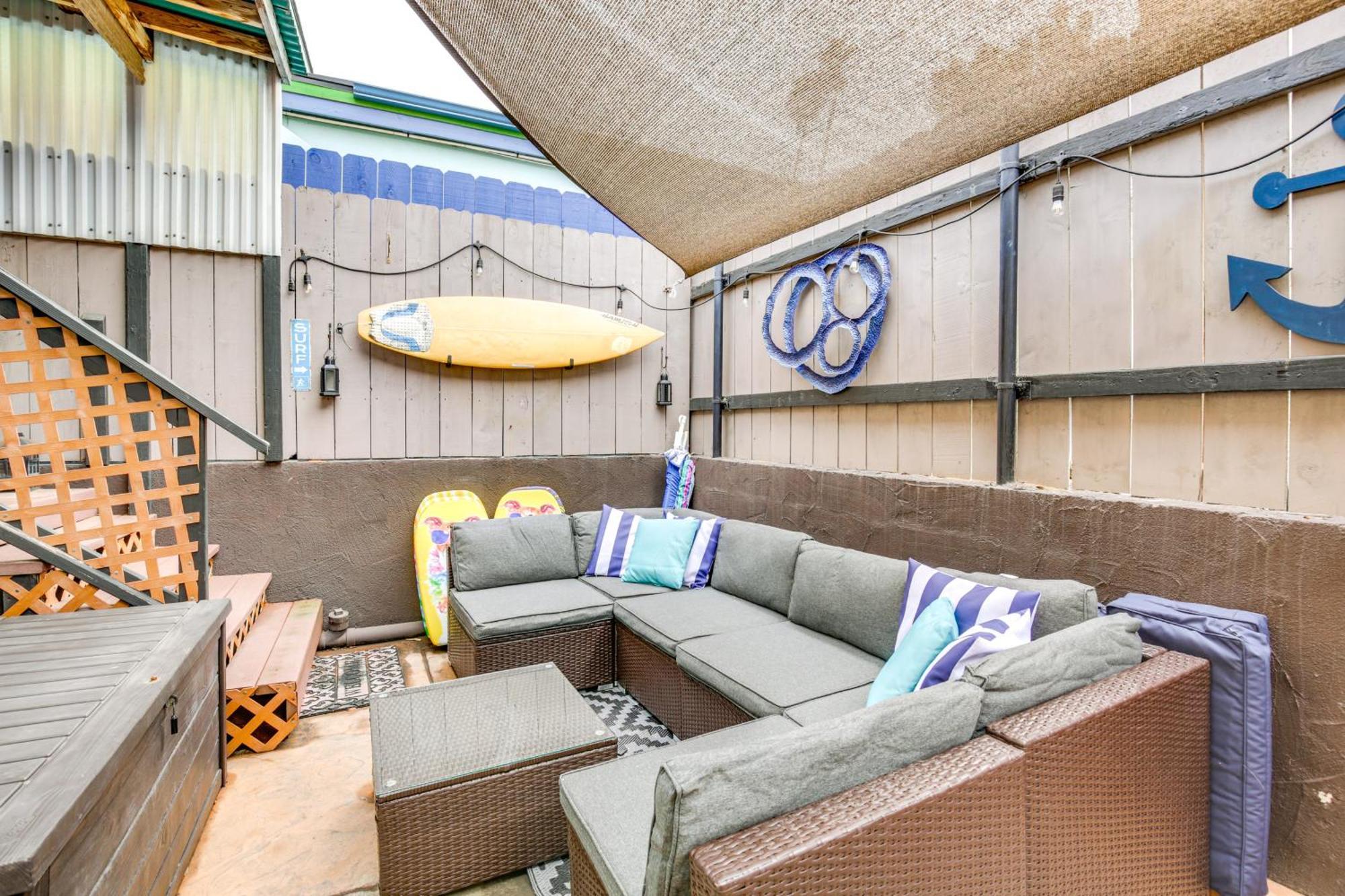 With Patio Steps To Ocean Park Holiday home *