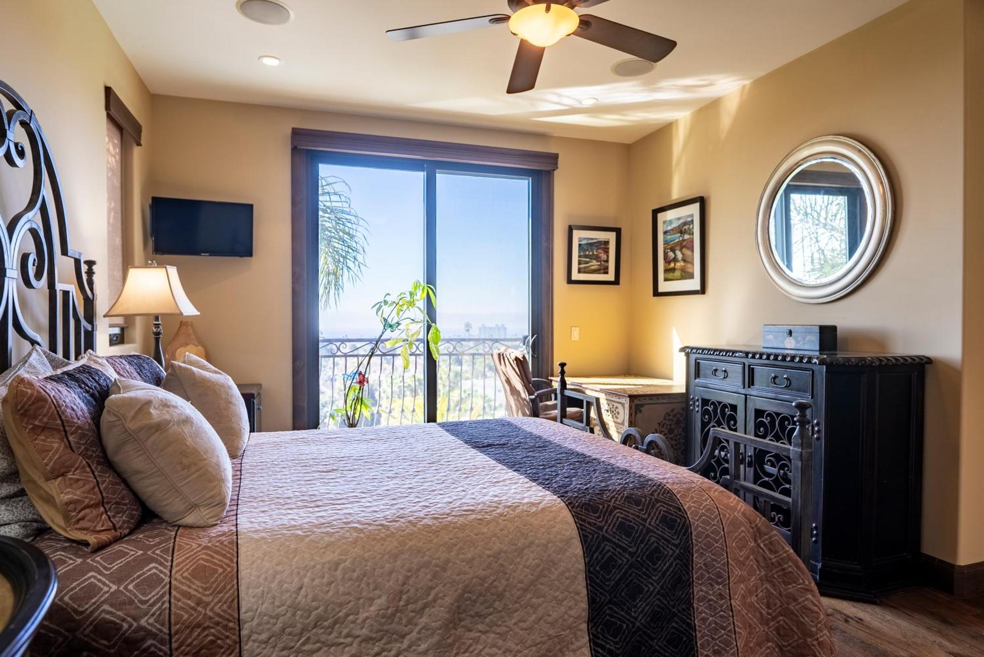 Homestay Castillo De Windsor San Diego