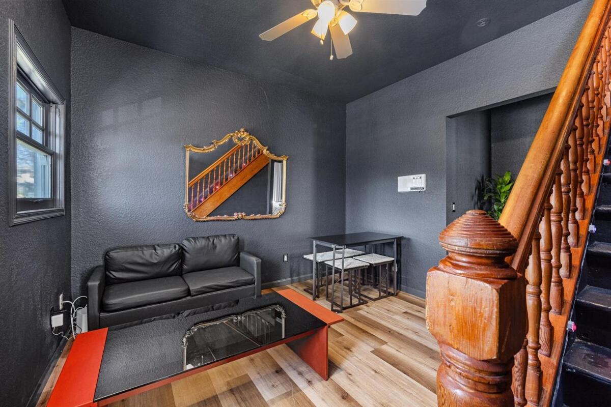Stylish With Coffee Bar Heart Of Sd Homestay *