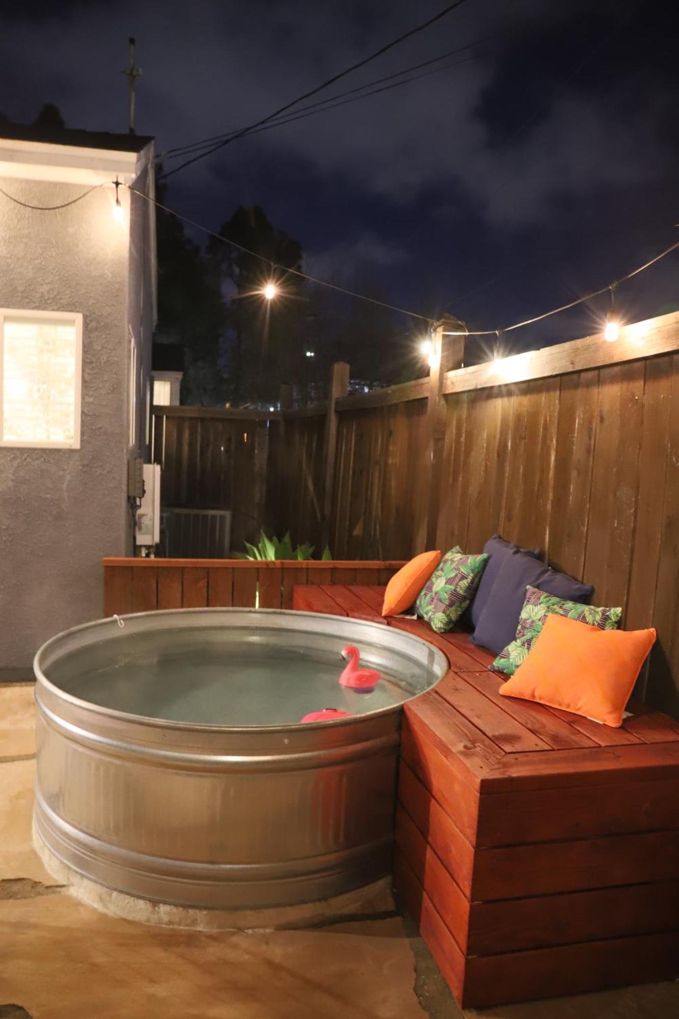 Holiday home Modern Retro Close To Dt, Zoo, Parking, Hot Tub *