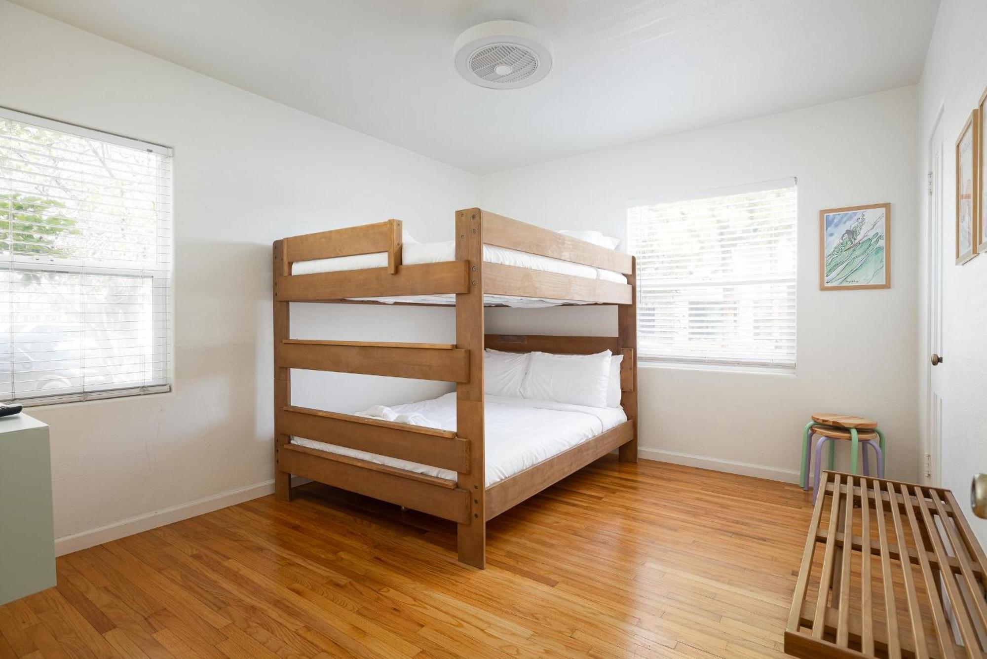 Modern Retro Close To Dt, Zoo, Parking, Hot Tub San Diego