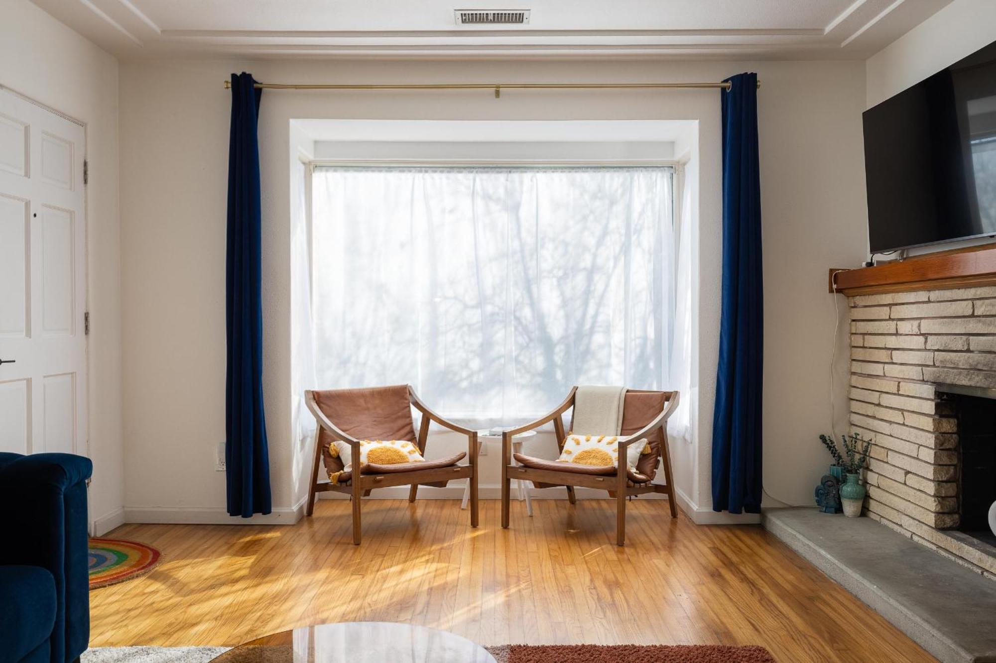 Modern Retro Close To Dt, Zoo, Parking, Hot Tub *