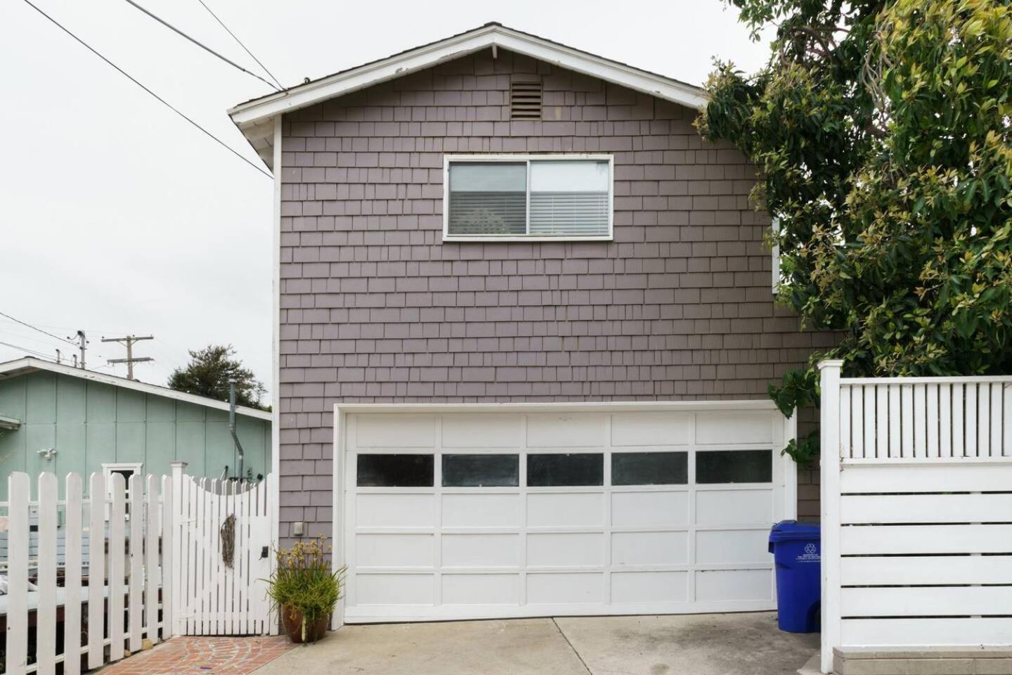 Charming Seashell Overlooking Secret Gard * San Diego