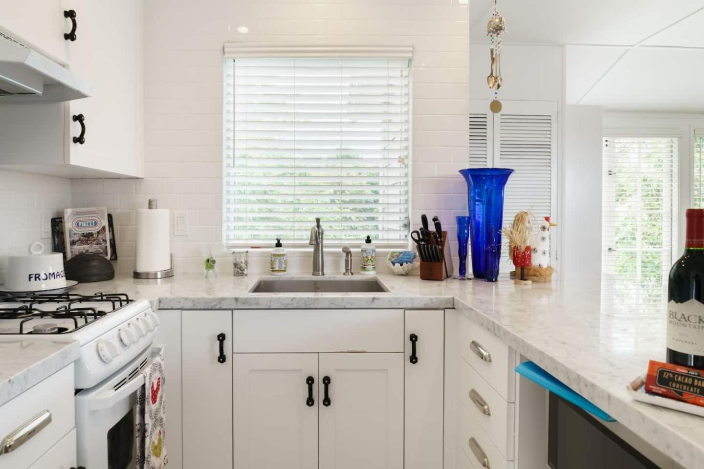 Guest house Charming Seashell Overlooking Secret Gard San Diego