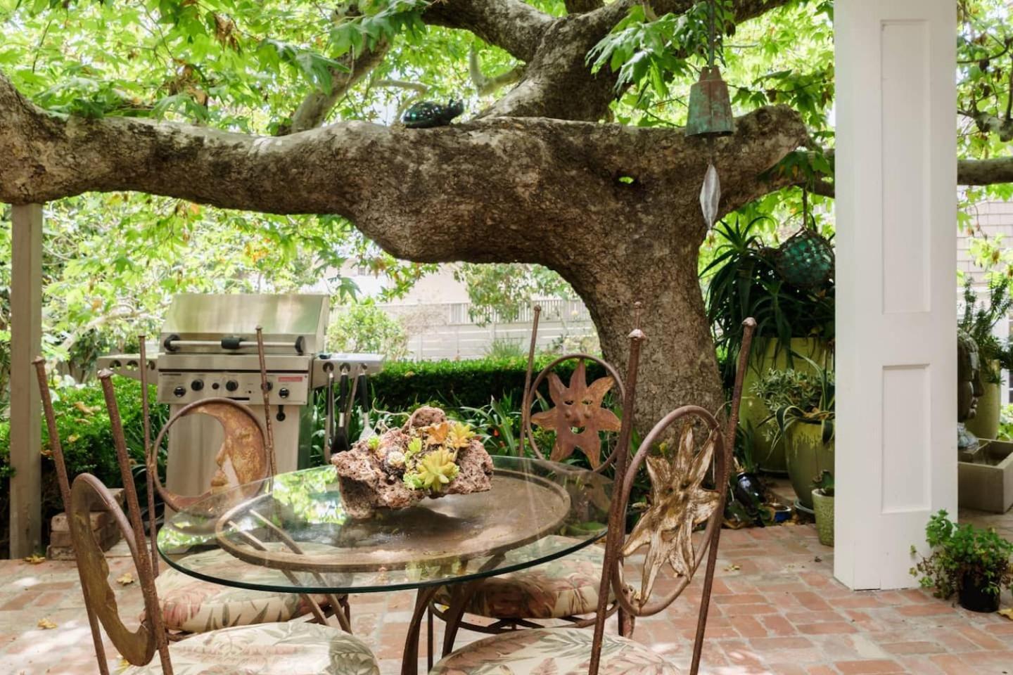Guest house Charming Seashell Overlooking Secret Gard San Diego