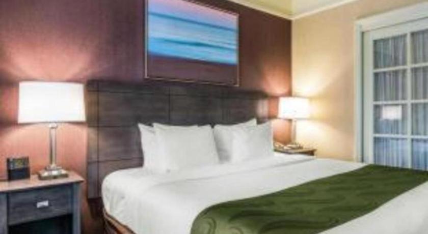Ramada By Wyndham Hotel