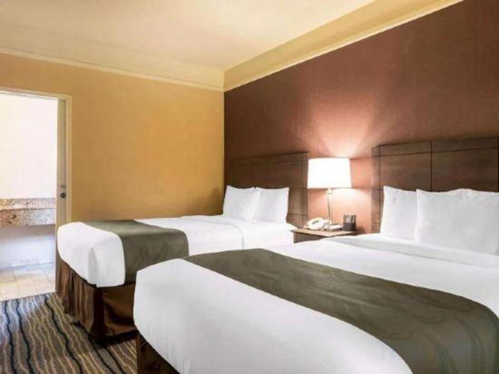 Hotel Ramada By Wyndham San Diego