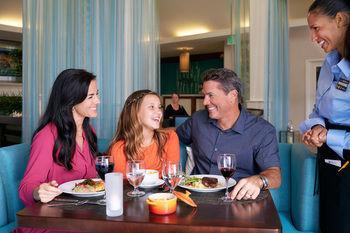 Hilton Garden Old Town/sea World Area 3*