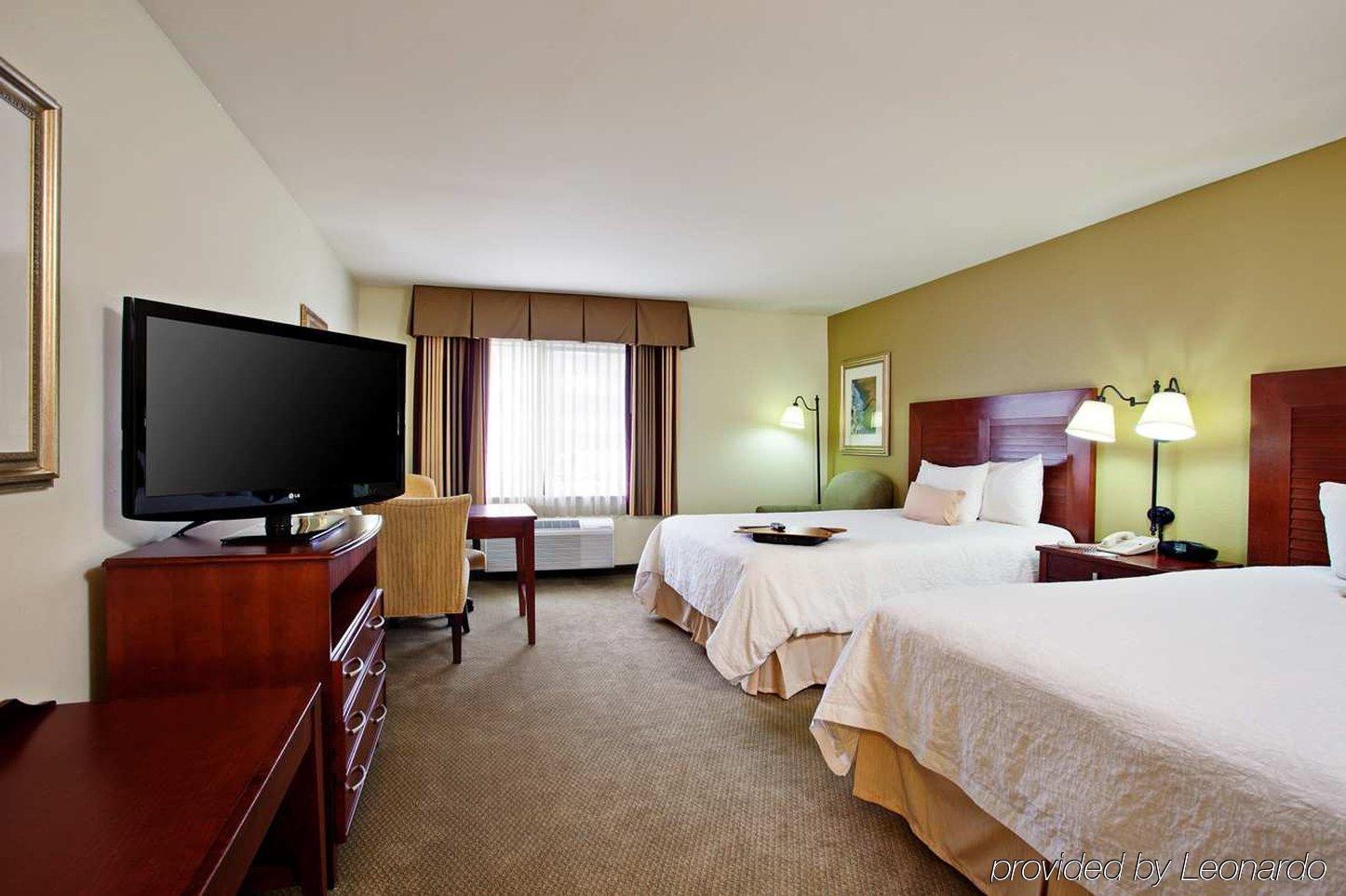 Four Points By Sheraton - Sea World Hotel