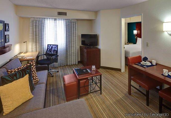 Hotel By Marriott Downtown San Diego