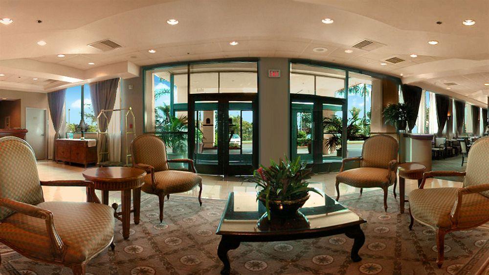 Country & By Radisson, North, Ca Hotel