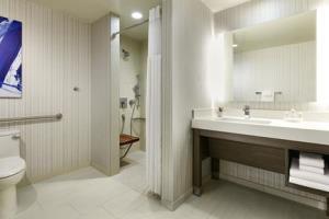 Homewood By Hilton Downtown/bayside Hotel