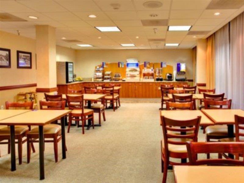 Hotel Express - Downtown By Ihg