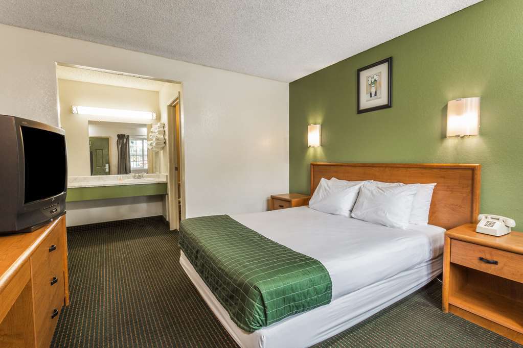 Hotel 6 San Ysidro Ca South Bay 3*
