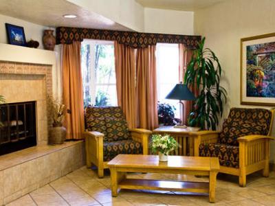 Comfort Old Town Inn 3*