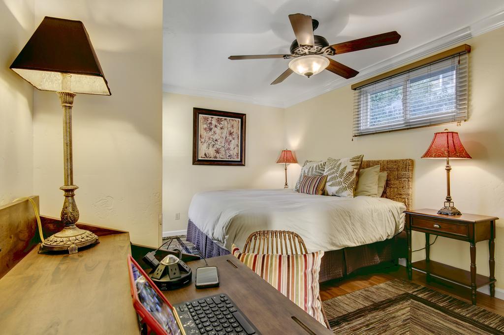 Hillcrest House Bed & Breakfast 3* San Diego