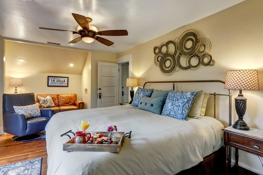 Hillcrest House Bed & Breakfast Inn 3*