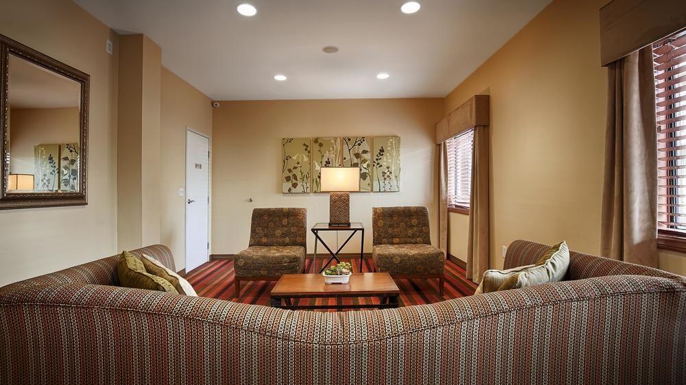 Pleasant Hotel 3*