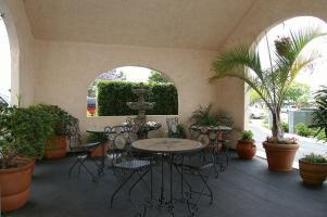 Pleasant Hotel