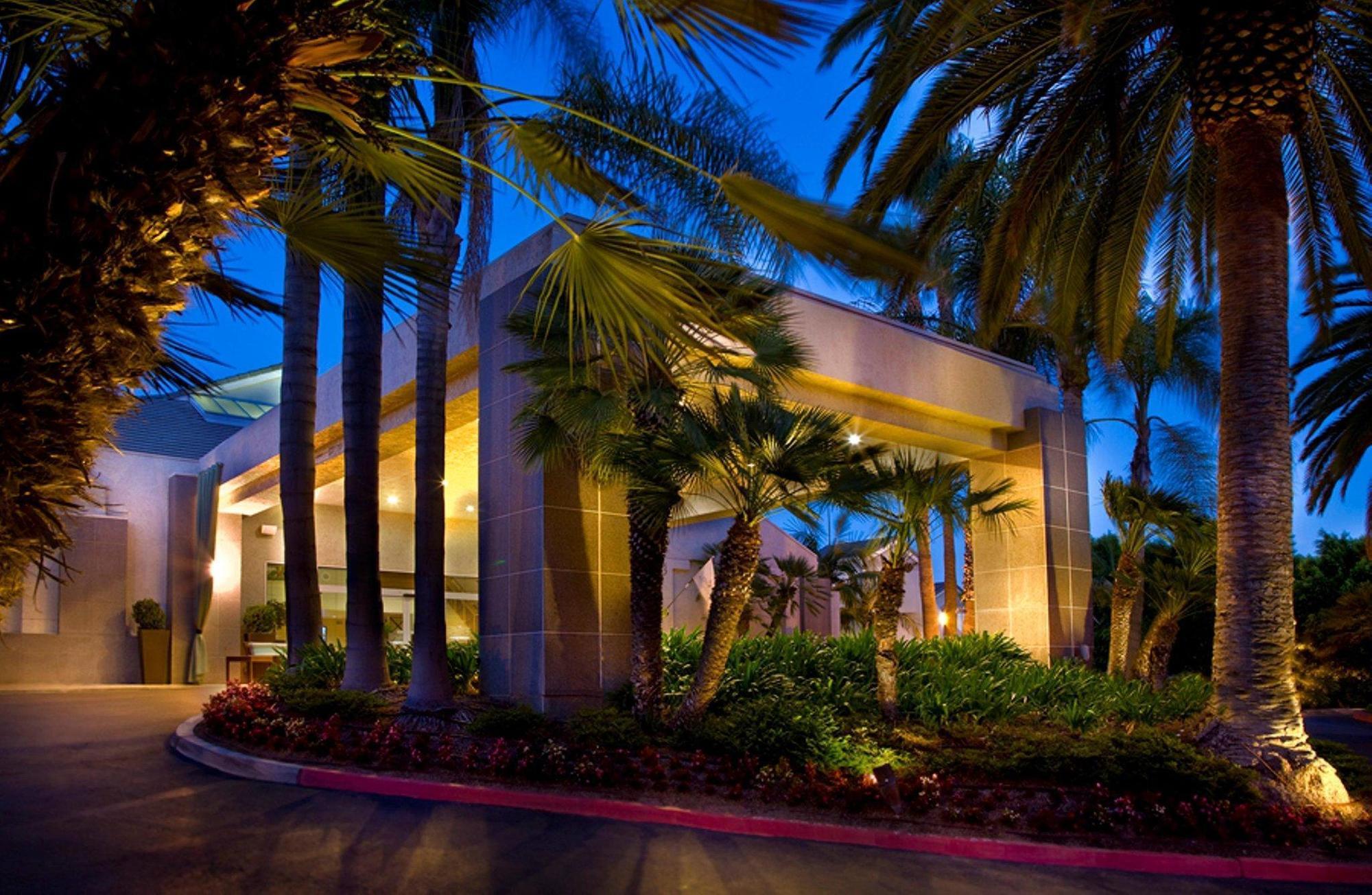Karlan - A Doubletree By Hilton 4*