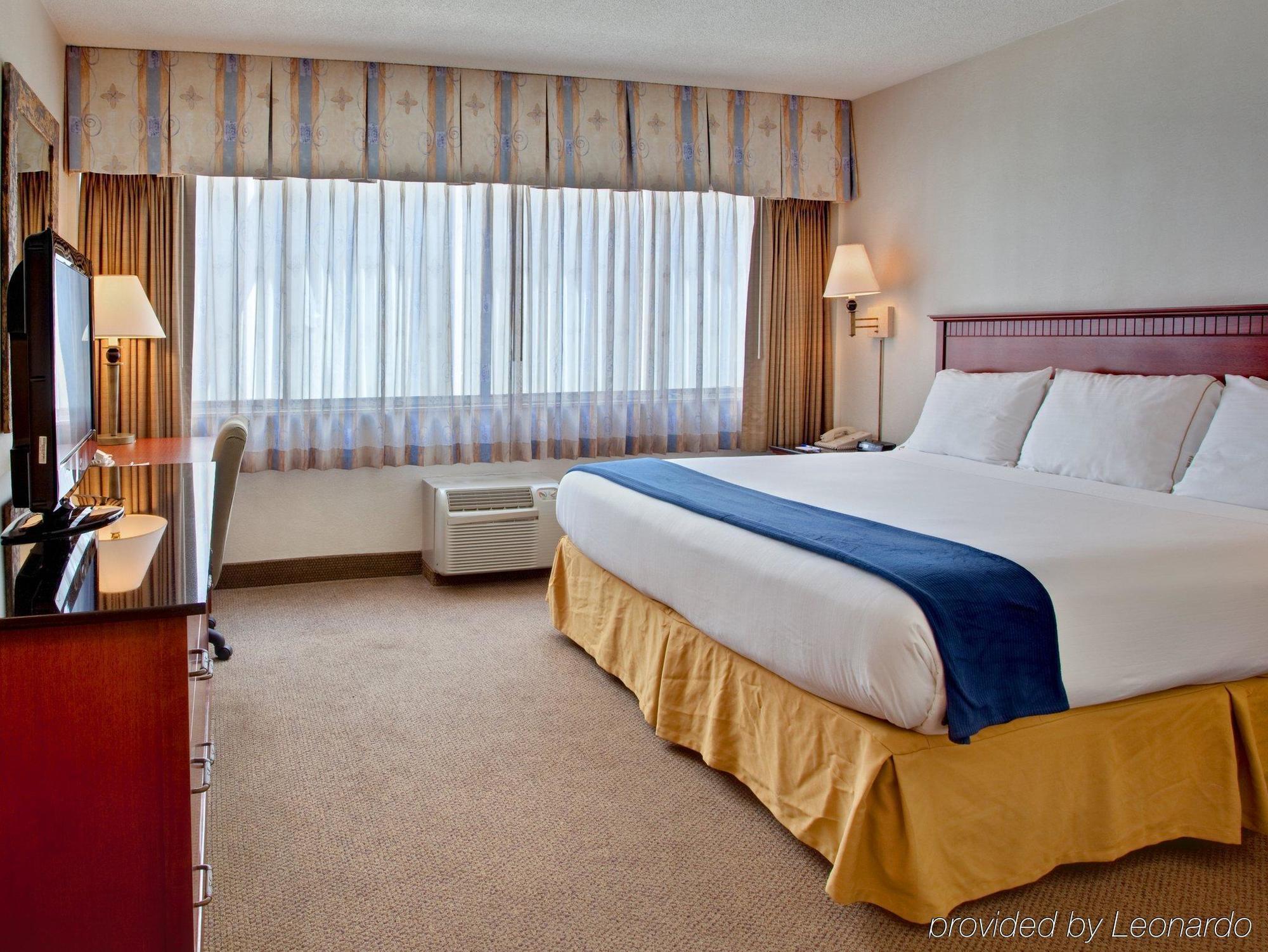 Hotel Express - Downtown By Ihg 3*