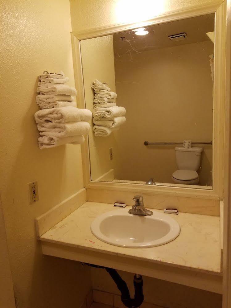 Motel Travel Time