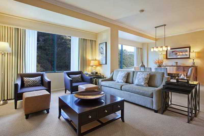 Hilton Mission Valley 4*