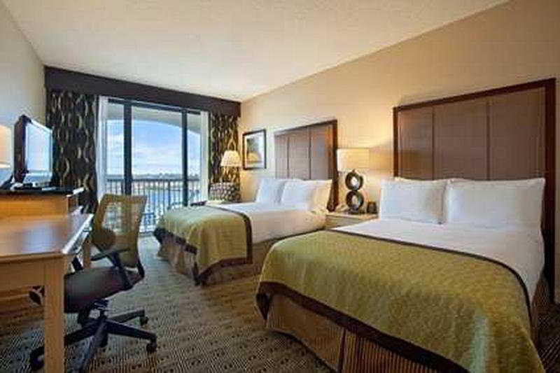 Hilton Airport/harbor Island San Diego